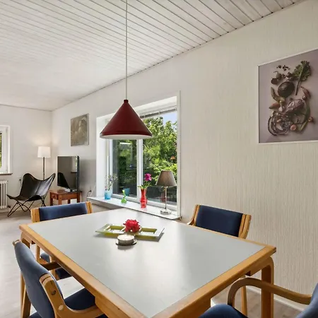The Fishermans House, An Idyllic Summer هاربور